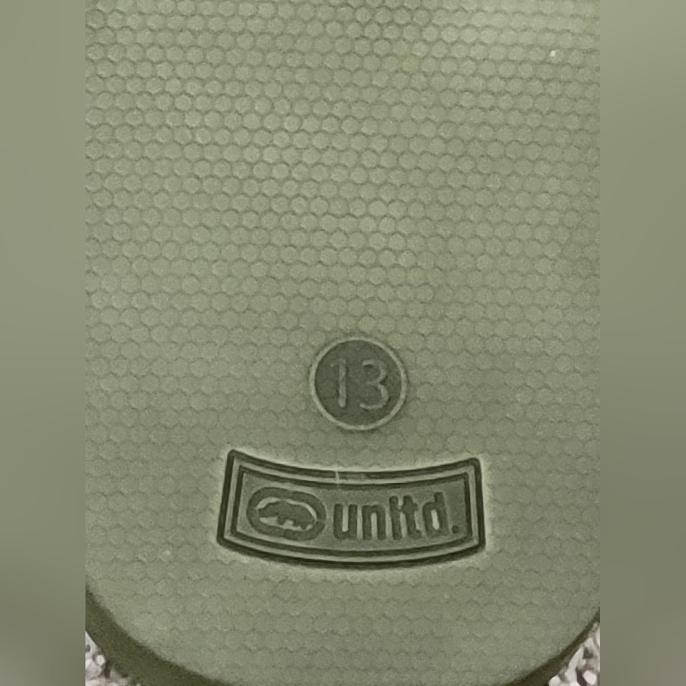 Ecko Unlimited Camo Sliders/Sandals NWT - Picture 3 of 4